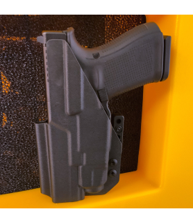 Glock 19 + TLR-7 IWB holster